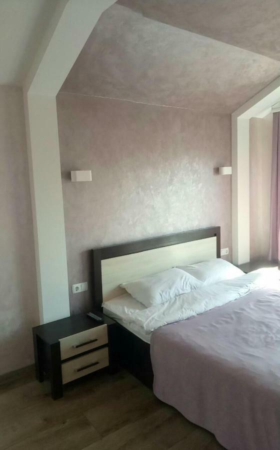 Willa Royal House Kamieniec Podolski Zewnętrze zdjęcie