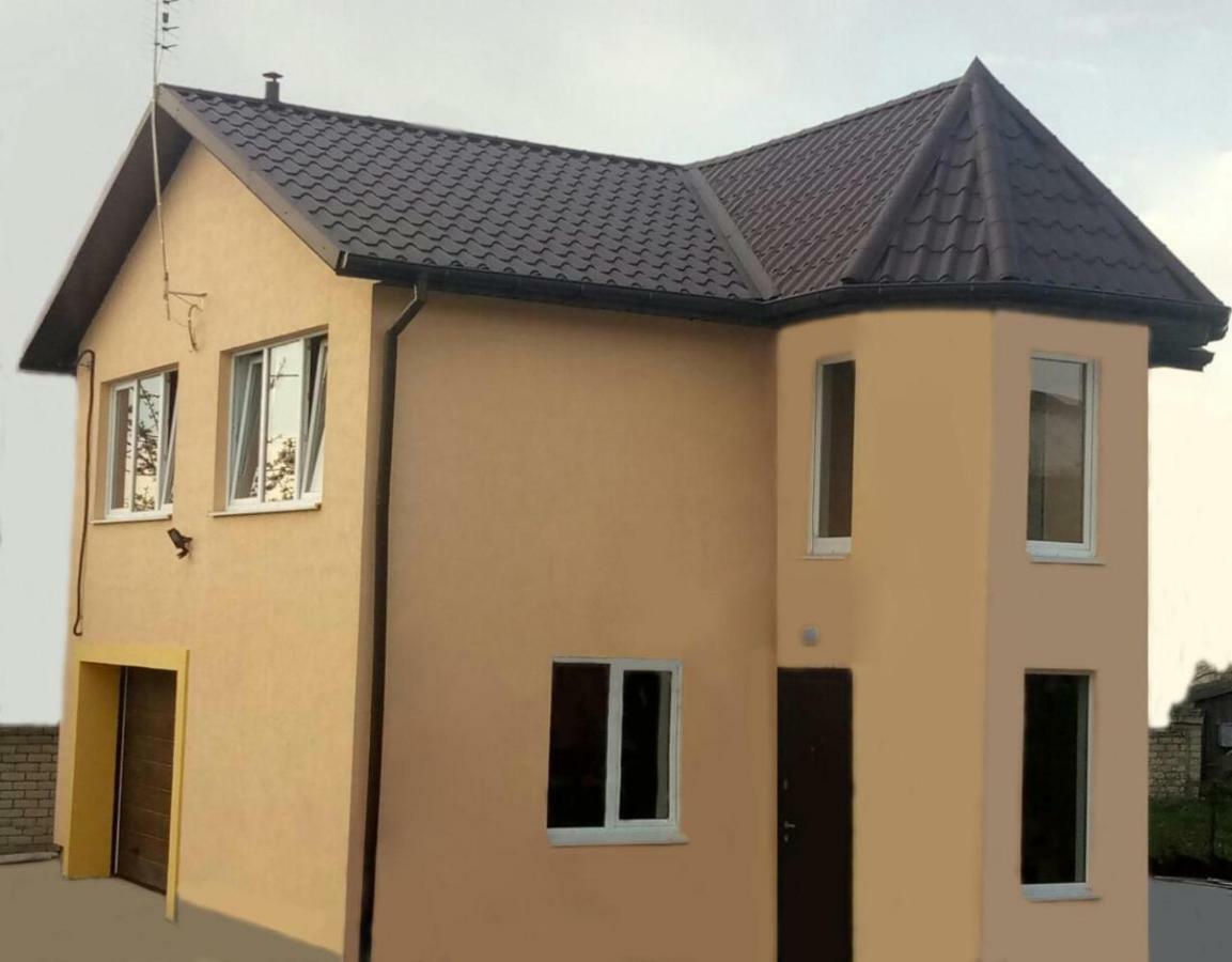 Willa Royal House Kamieniec Podolski Zewnętrze zdjęcie