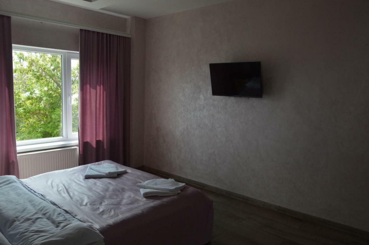 Willa Royal House Kamieniec Podolski Zewnętrze zdjęcie